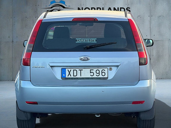 Ford Fiesta 12 of 12
