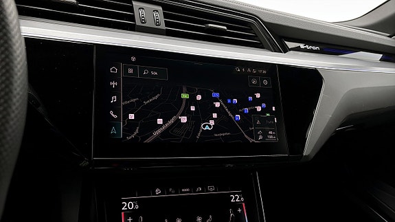 Audi Q8 e-tron 9 of 18