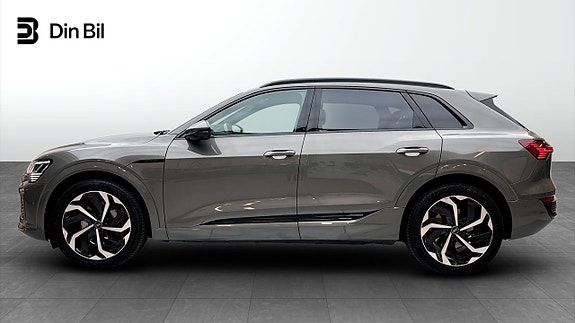 Audi Q8 e-tron 2 of 18