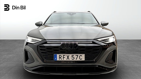 Audi Q8 e-tron 4 of 18