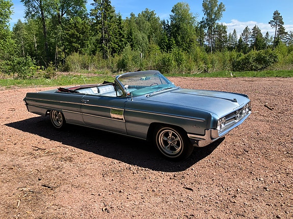 Oldsmobile Ninety-Eight 7 of 7