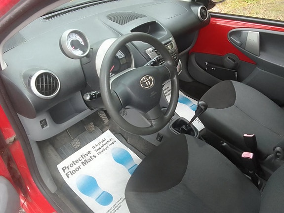 Toyota Aygo 4 of 6