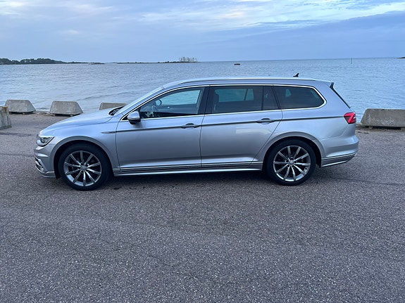 Volkswagen Passat 3 of 5