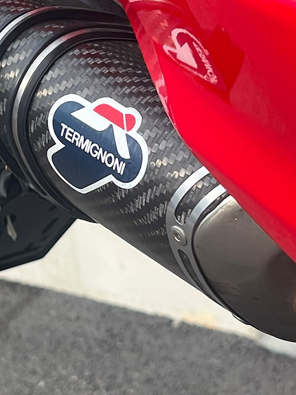 Ducati 1198 9 of 21