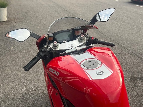 Ducati 1198 7 of 21