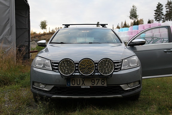 Volkswagen Passat Alltrack 5 of 17