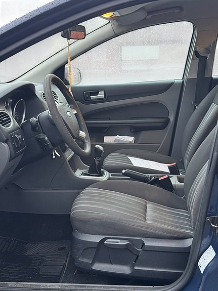 Ford Focus 9 of 11