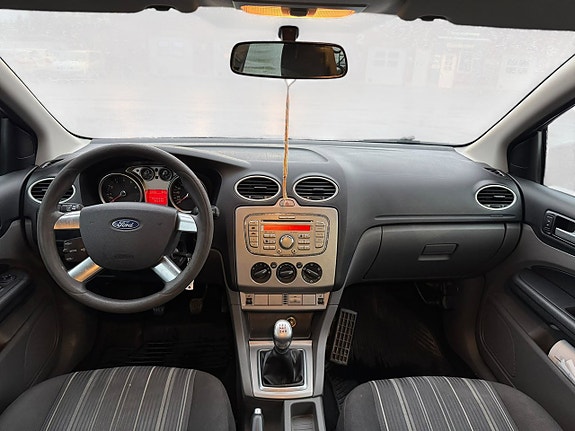 Ford Focus 7 of 11