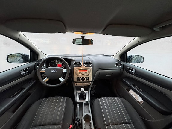 Ford Focus 8 of 11
