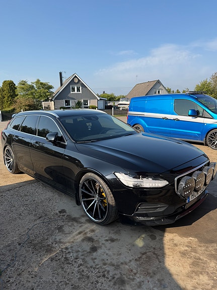 Volvo V90 3 of 8