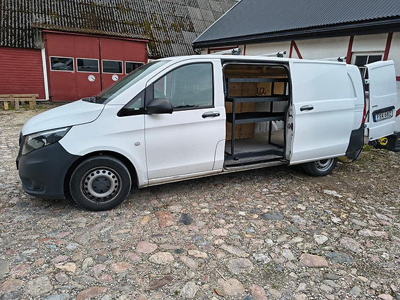 Mercedes-Benz Vito 110 2 of 6