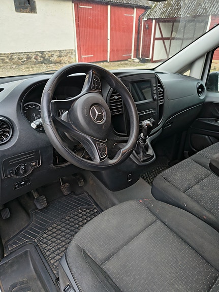 Mercedes-Benz Vito 110 4 of 6