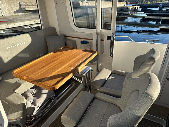 Gåshaga - Nimbus C9 – 2021 | Fully Equipped | Volvo Penta V8 350 HP | Excellent Condition 7 of 10