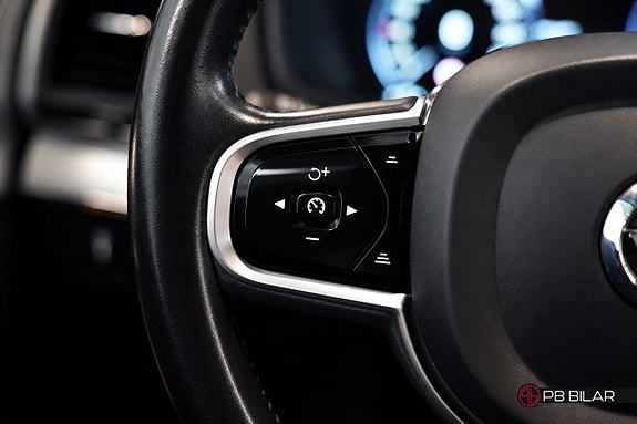 Volvo XC90 21 of 25