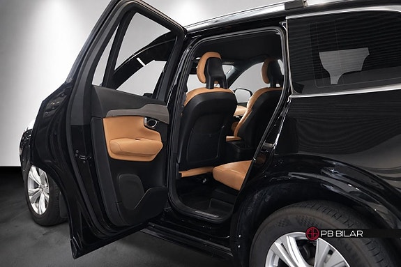 Volvo XC90 9 of 25