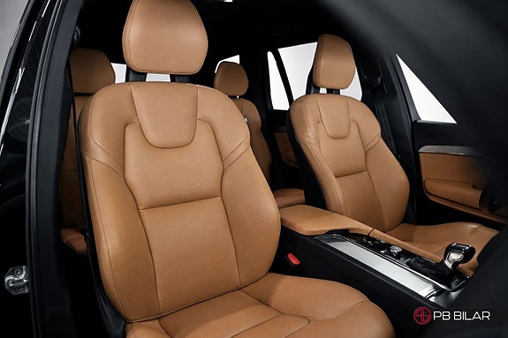 Volvo XC90 12 of 25