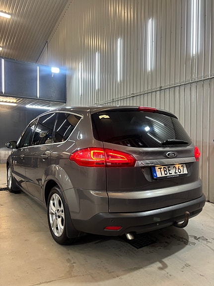 Ford S-MAX 3 of 13