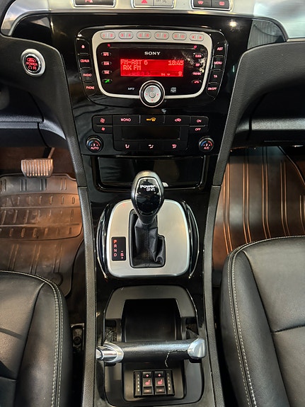 Ford S-MAX 12 of 13