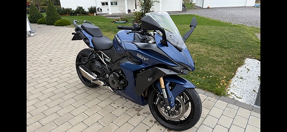 Suzuki GSX-S1000GT 2 of 4