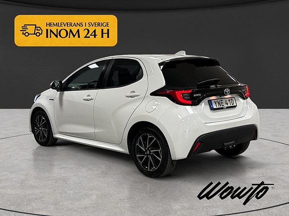 Toyota Yaris 6 of 17