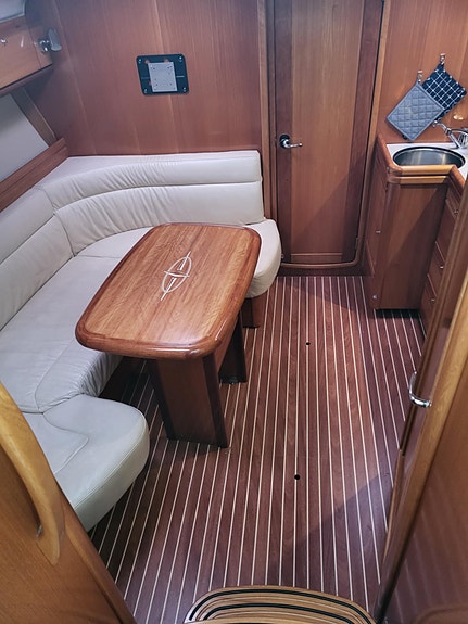 Bavaria 33 HT sport 2008 8 of 14