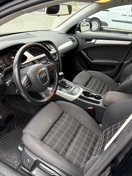 Audi A4 7 of 14