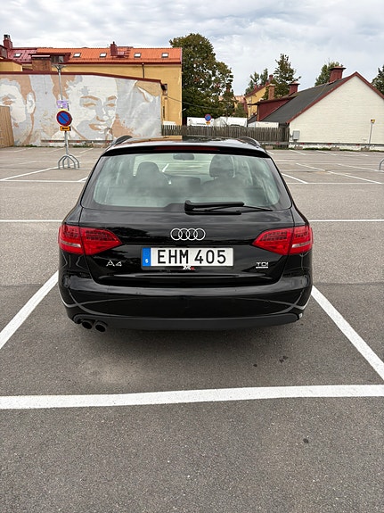 Audi A4 5 of 14