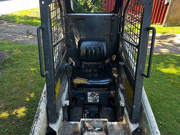Bobcat 440B 5 of 5