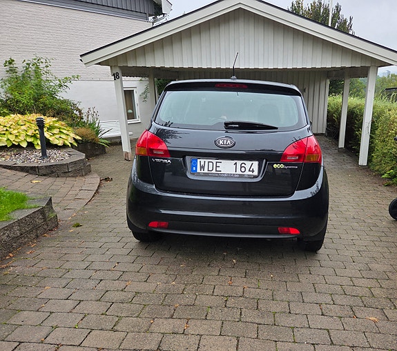 Kia Venga 4 of 5