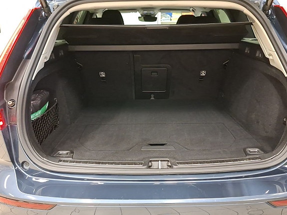 Volvo V60 13 of 14