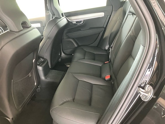 Volvo V90 7 of 16