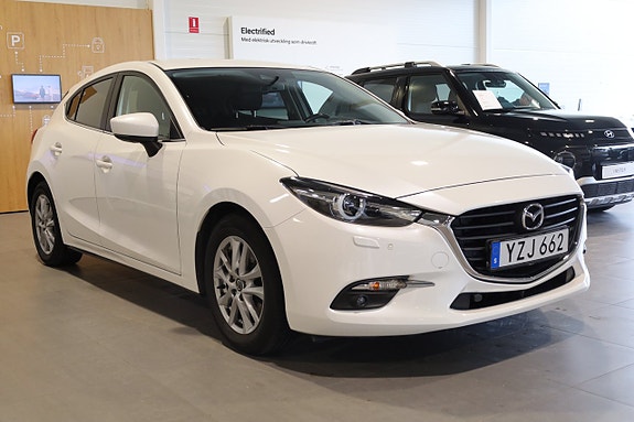 Mazda 3 4 of 26