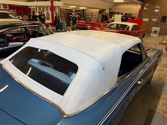 Plymouth Roadrunner 28 of 28