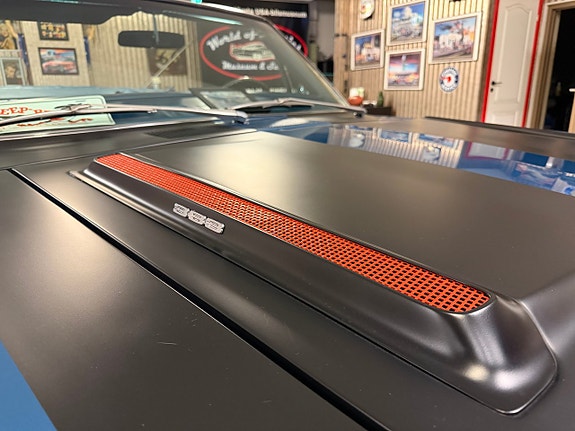Plymouth Roadrunner 4 of 28