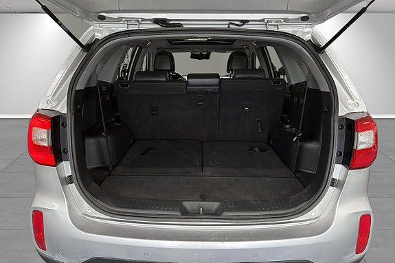 Kia Sorento 9 of 22