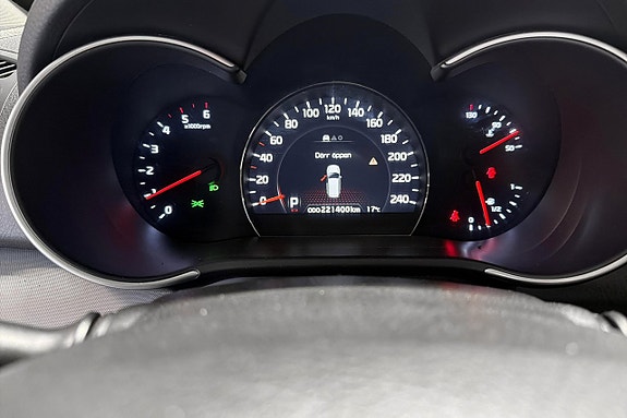 Kia Sorento 16 of 22