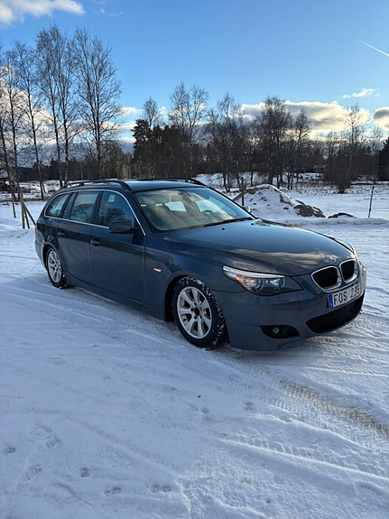 BMW 520d 2 of 4