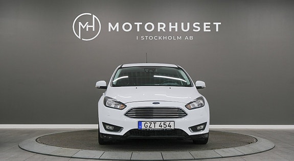 Ford Focus 2 of 17