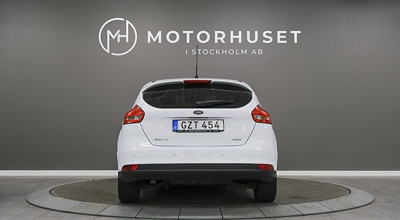 Ford Focus 5 of 17