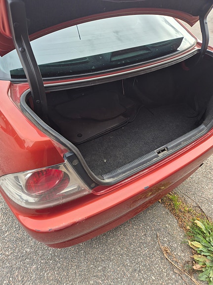 Lexus IS200 8 of 8