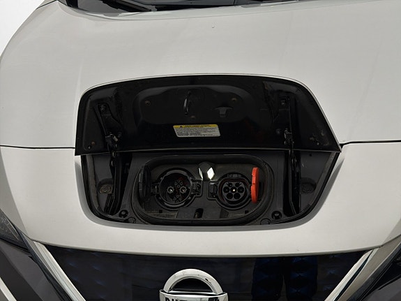 Nissan Leaf 11 of 30