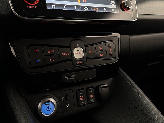 Nissan Leaf 26 of 30