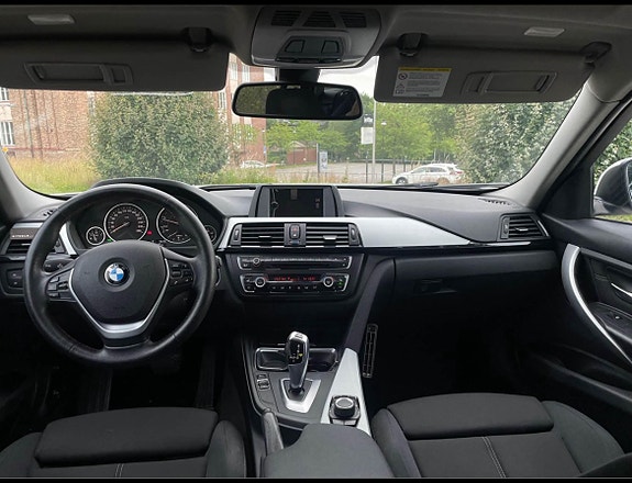 BMW 320d 2 of 3