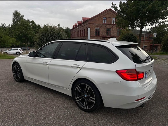 BMW 320d 3 of 3