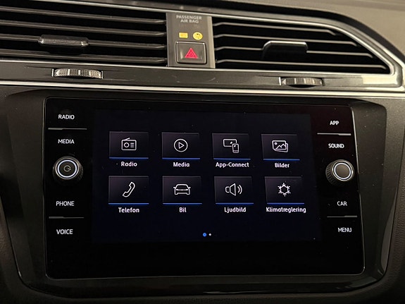 Volkswagen Tiguan 10 of 21