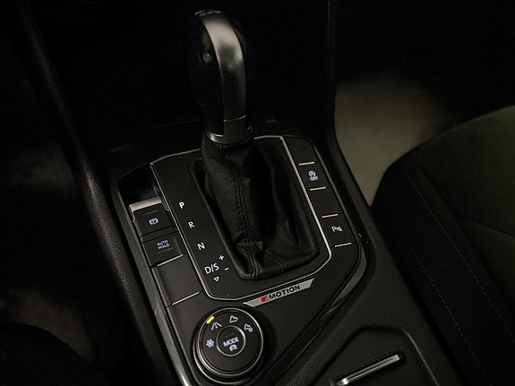 Volkswagen Tiguan 12 of 21