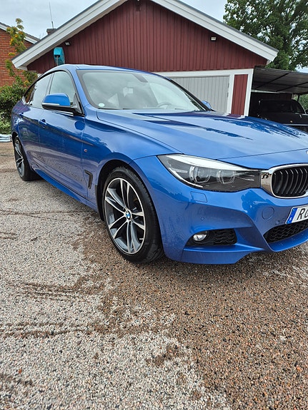 BMW 320d 3 of 14