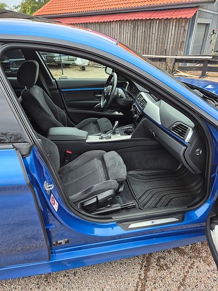 BMW 320d 10 of 14
