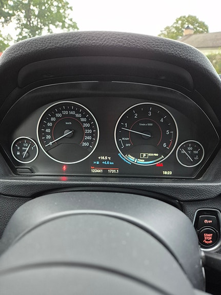 BMW 320d 7 of 14