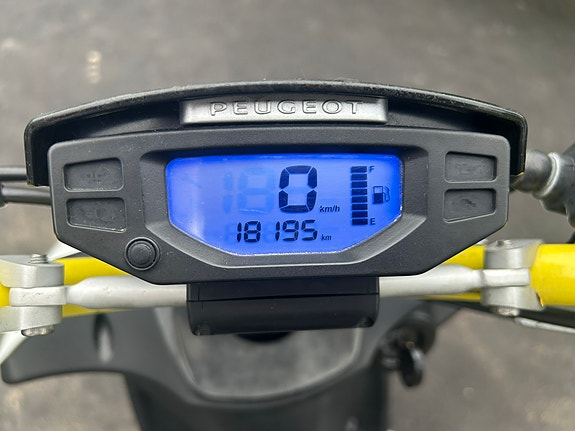 Peugeot Streetzone 7 of 7